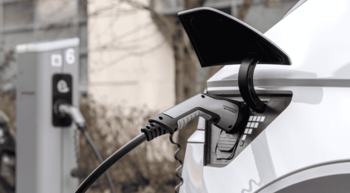 Drive to Business by Hyundai : Borne de recharge en entreprise, combien ça coûte ?