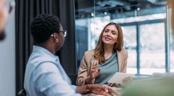 Recruter efficacement en 2025 : l’expertise de Samsic Emploi face à la pénurie de talents